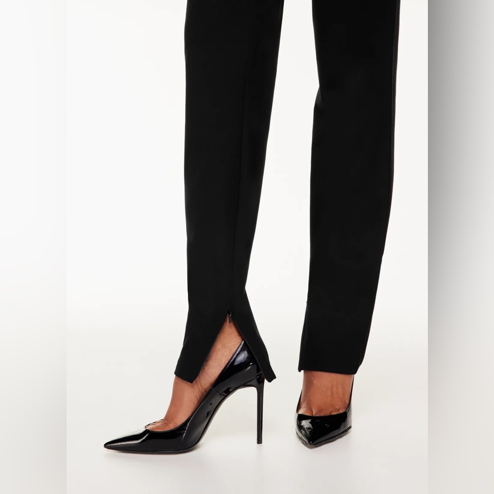 Aritzia Babaton Ponte Zip Hem Pant! Size XS, 00-2